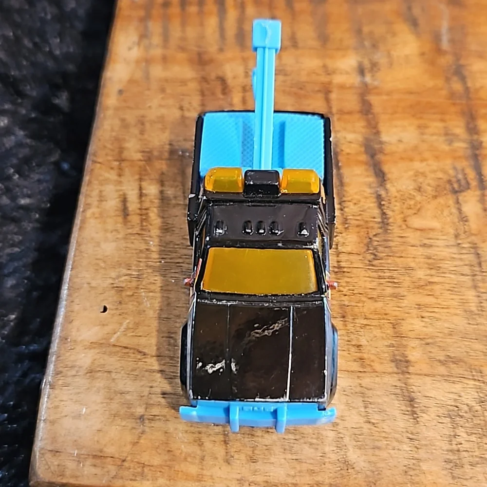 Matchbox 3-Vehicle Collection - Picture 5 of 11